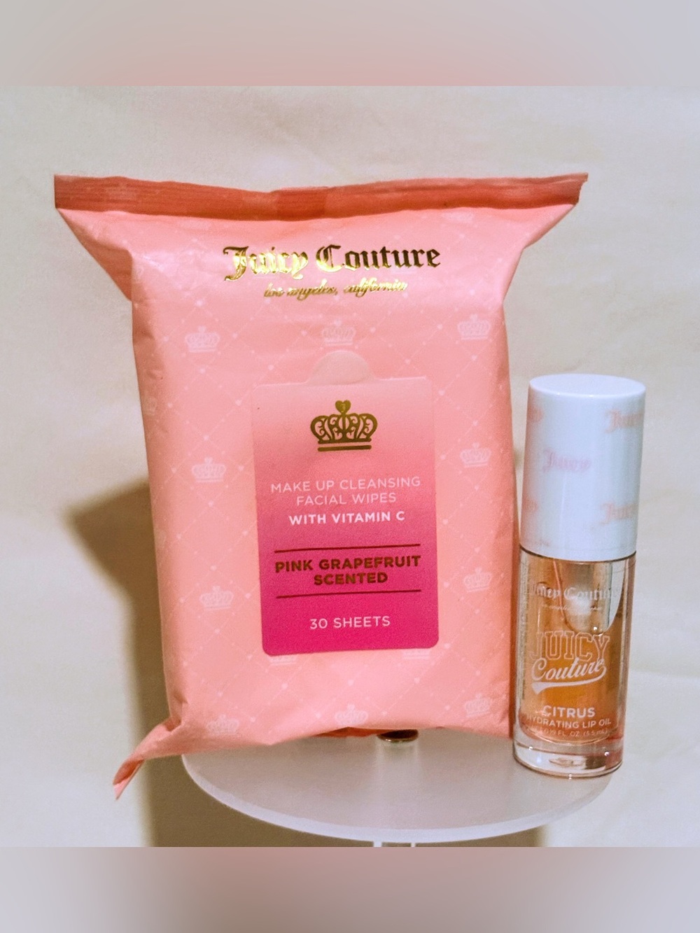 Juicy Couture Citrus Hydrating Lip Oil + Pink Grapefruit Makeup Wipes Set